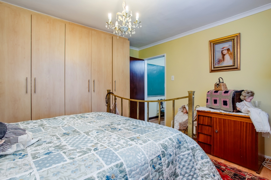 To Let 6 Bedroom Property for Rent in Groenvlei Western Cape